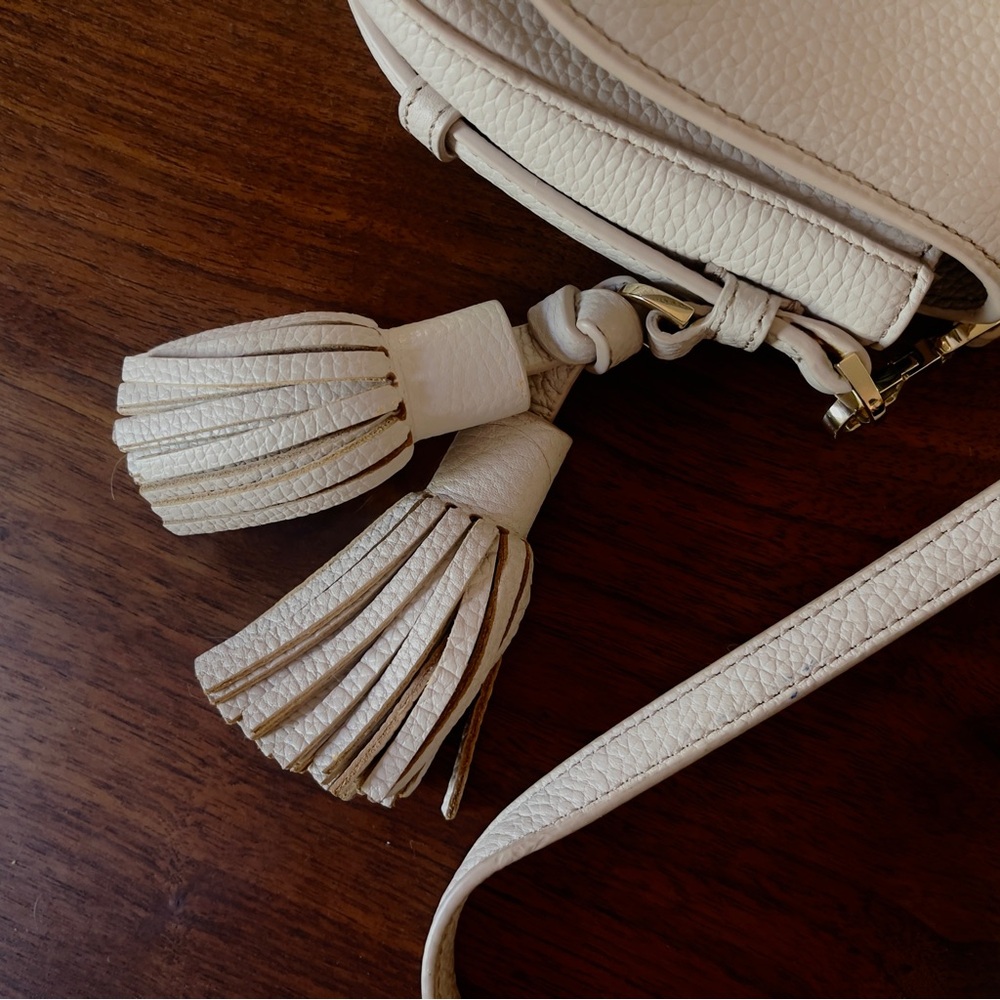 Authentic Kate Spade Pebbled Ivory Leather Handbag Bag Purse Crossbody Tassels - Picture 2 of 7